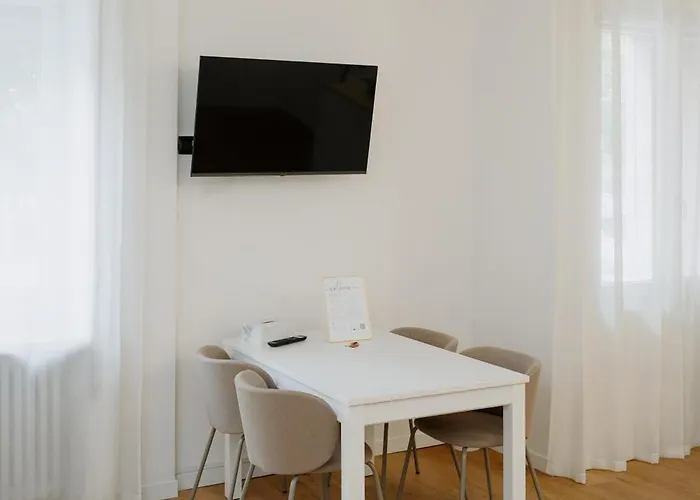 Alatea Pradaval Pensión Verona